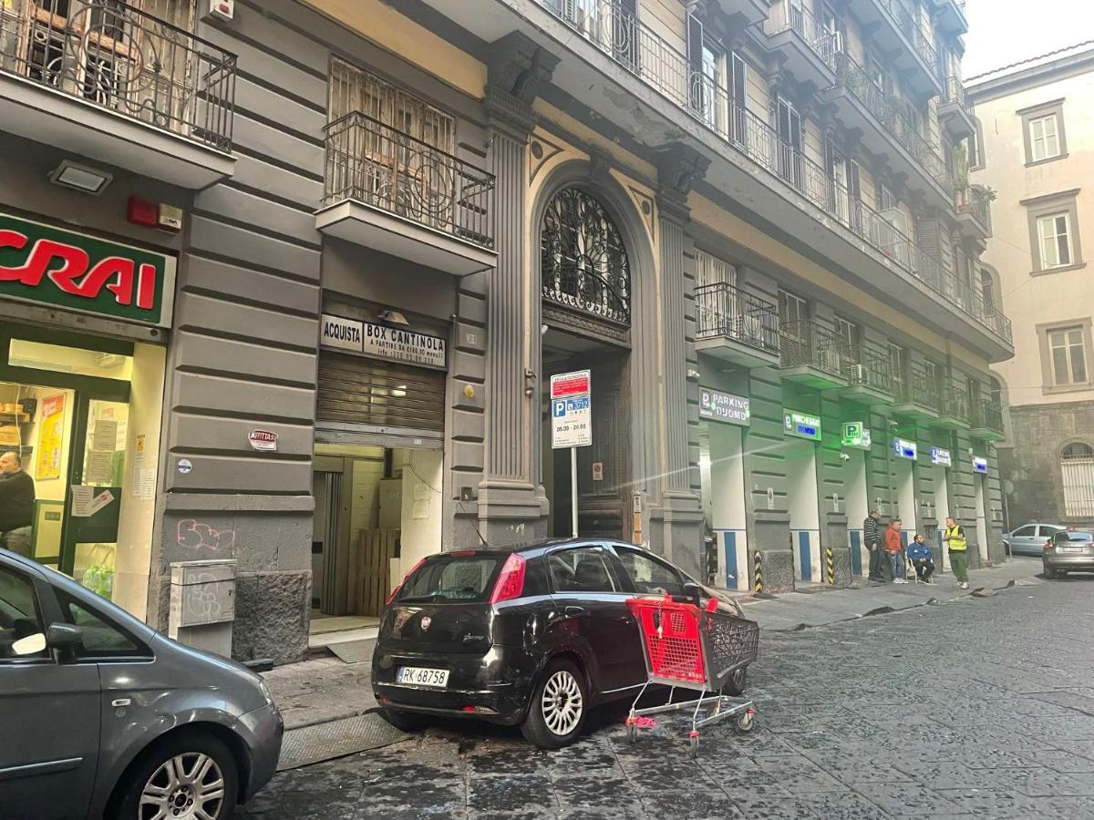Apartamento La Casa Sulla Nuvola Duomo Centro Storico Di Napoli Exterior foto