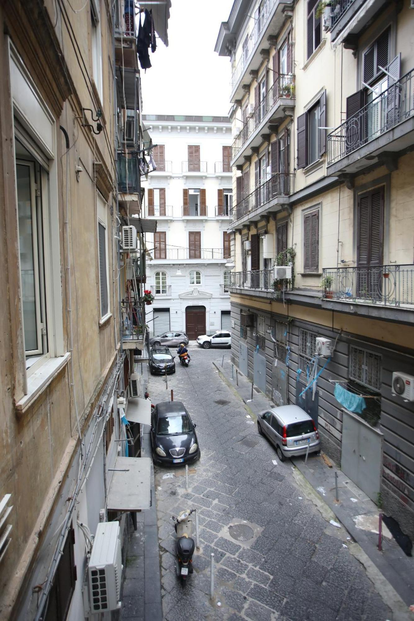 Apartamento La Casa Sulla Nuvola Duomo Centro Storico Di Napoli Exterior foto